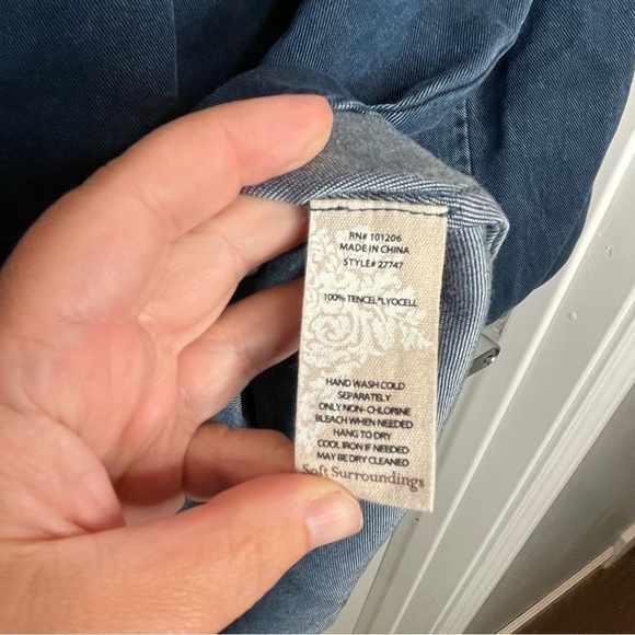 Soft Surroundings Denim Chambray Pullover Top M - Picture 7 of 7